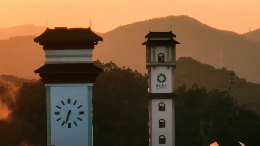 我们的品牌故事《熊猫体育十二时辰 · 只为美好生活坚守》