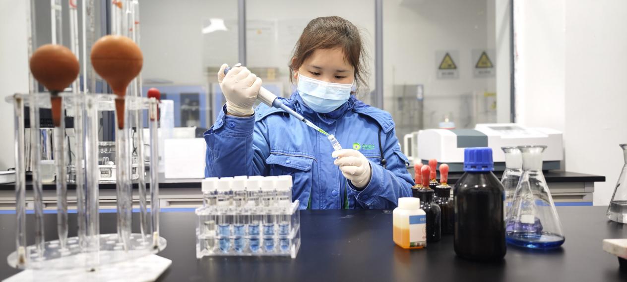 致敬“她”力量 绽放“她”光芒— —熊猫体育优秀女职工代表特辑