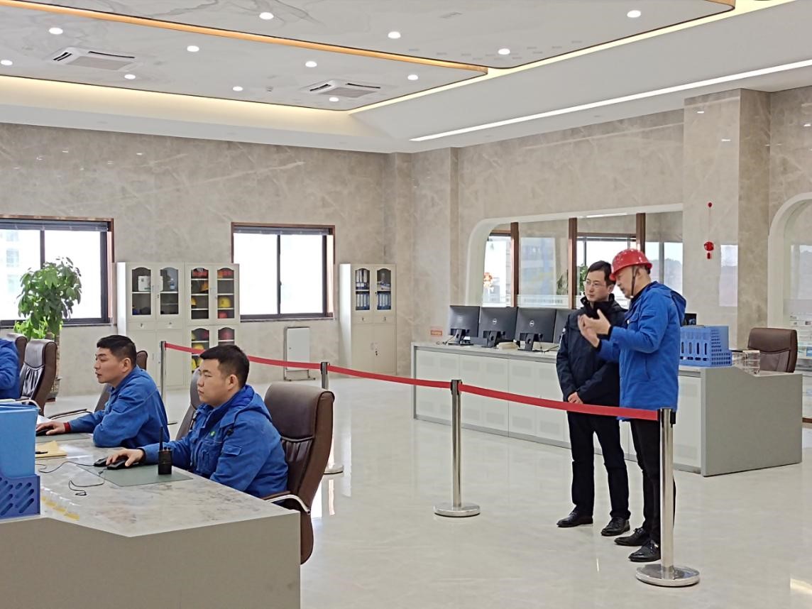 熊猫体育集团领导到下属项目公司开展新春慰问